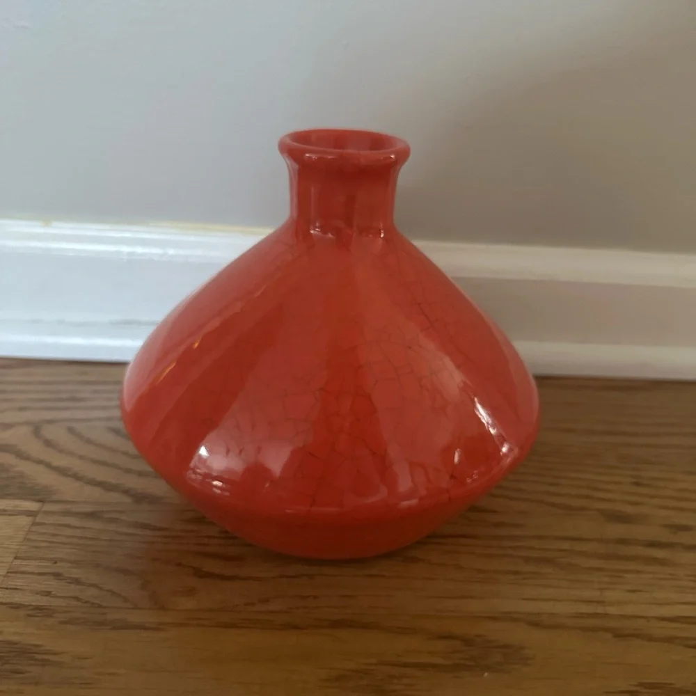 Crate & Barrel  Vase Mireya Orange Round Base 6